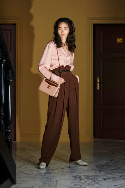 Look 38